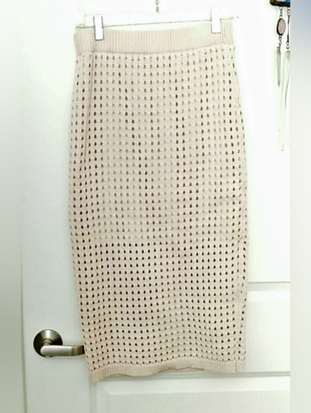 Willow And Wind Women's L Openwork Knit Midi Skirt in Light Beige